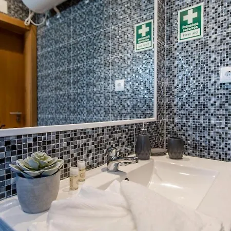 Apartment Chaleureux Et Lumineux Proche Albufeira