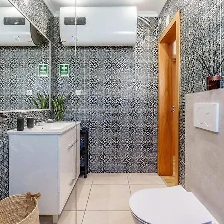 Holiday home Chaleureux Et Lumineux Proche